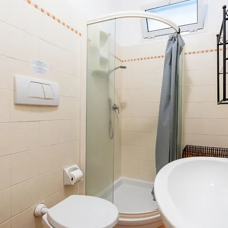 Apartmán Zenzero E Cannella-2 By Interhome