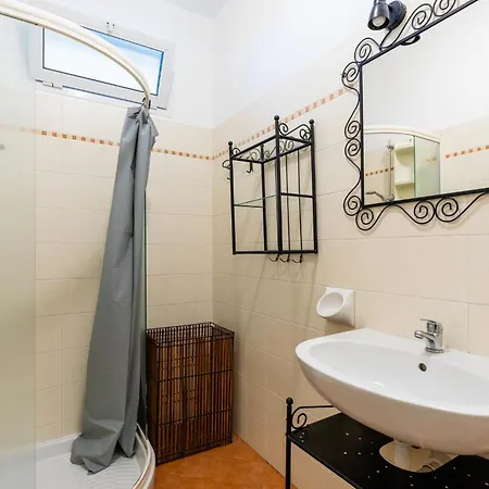 Zenzero E Cannella-2 By Interhome Apartment *